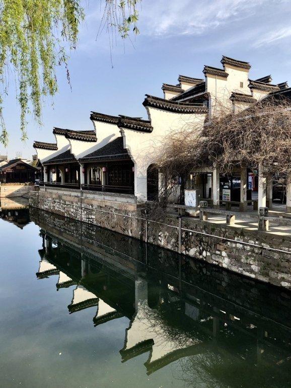 受邀出席